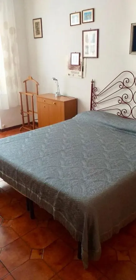 Via Serri 12 Appartamento Follonica Apartment